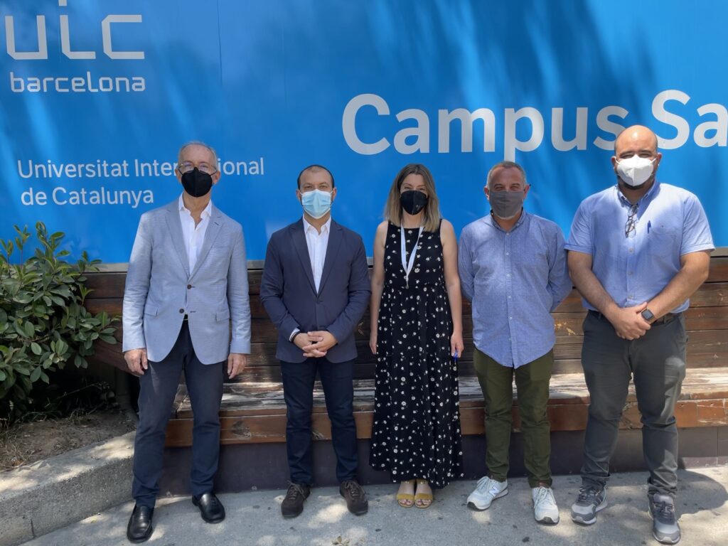 Zarc4Endo Endodontic training session by Dr. Arman Gazi at the UIC